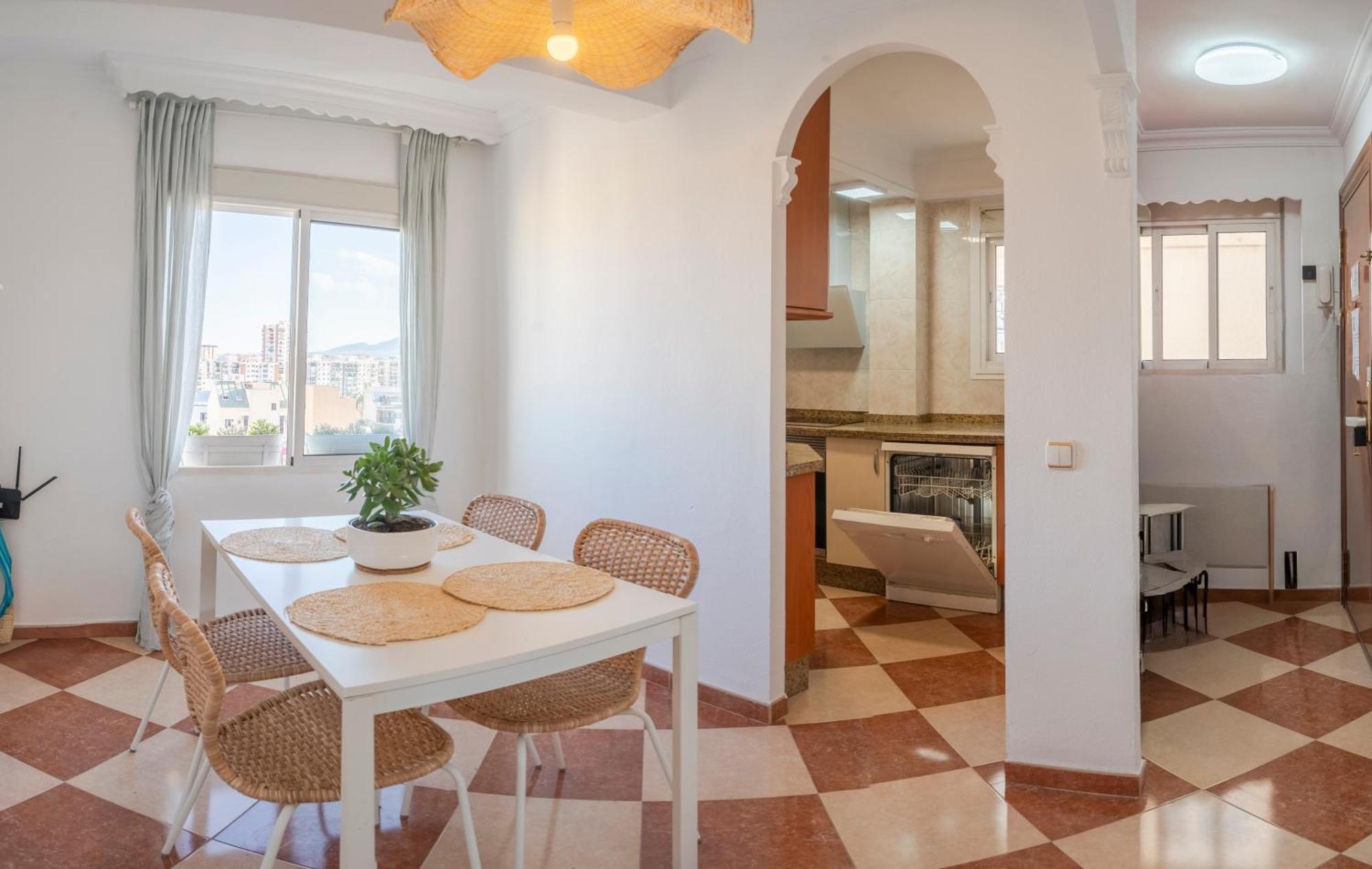 Апартаменты Malaga Center Flat Hospitality Экстерьер фото