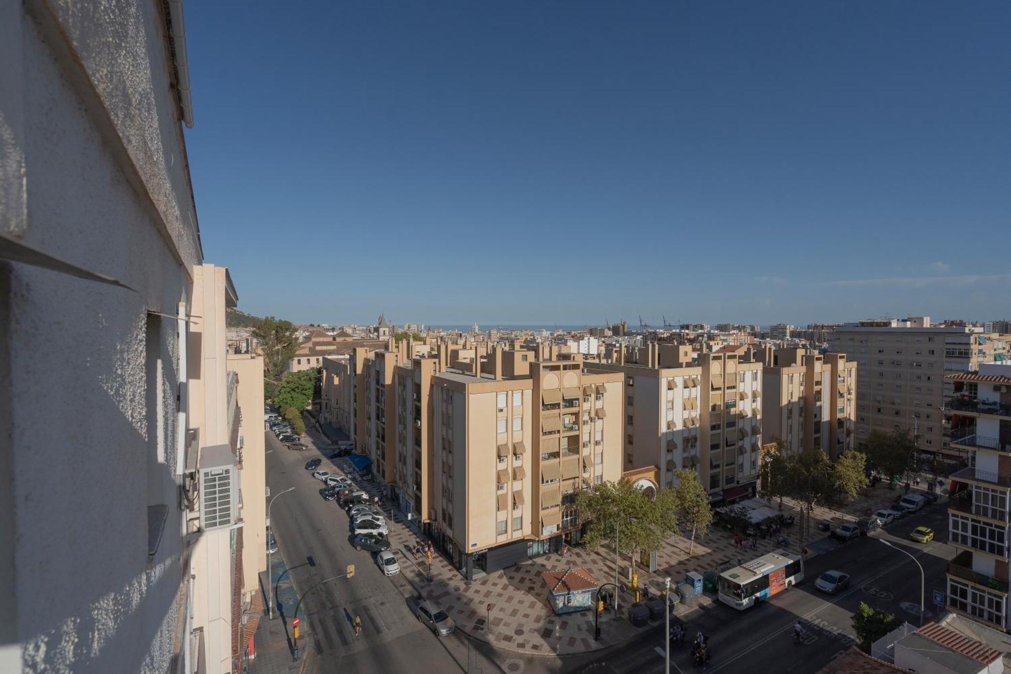 Апартаменты Malaga Center Flat Hospitality Экстерьер фото