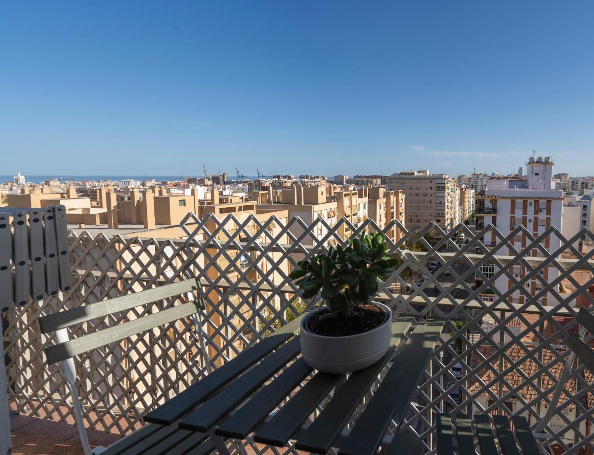 Апартаменты Malaga Center Flat Hospitality Экстерьер фото