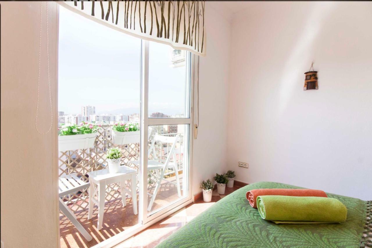 Апартаменты Malaga Center Flat Hospitality Экстерьер фото
