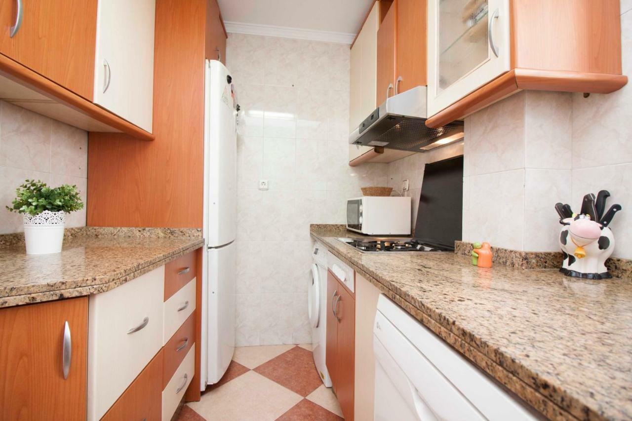 Апартаменты Malaga Center Flat Hospitality Экстерьер фото